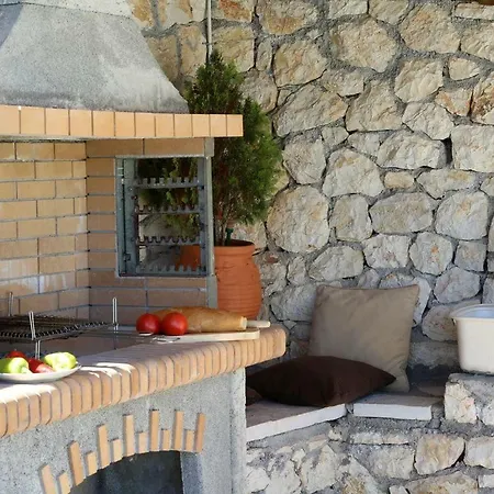C. Katopodis Mansion Vila *